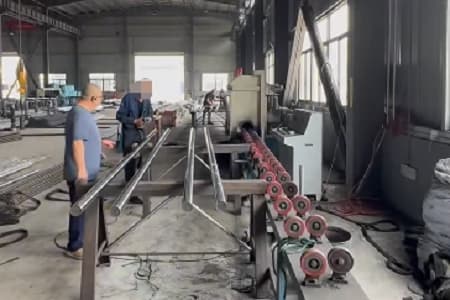 Magnetic Piston Pole_1