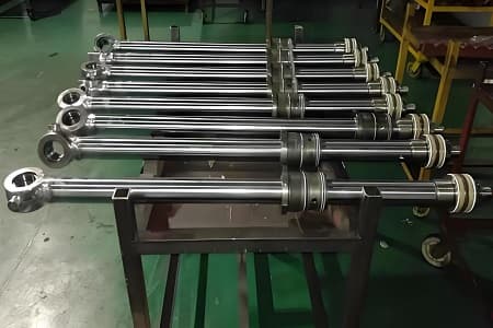 Piston pole with Integrated Sensor Mount_5