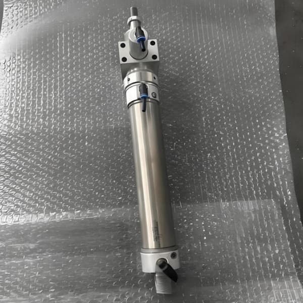 Piston Rod with Integrated Sensor Mount4